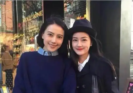 "素颜无人识"的9位女星,带妆个个貌美如花,卸妆后变一个人