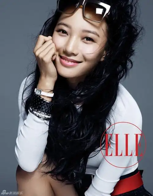 王珞丹变身运动阳光女灿烂笑容显露魅力能量