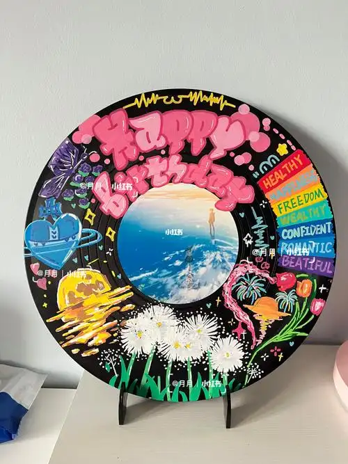 纯手绘黑胶唱片涂鸦白菜价黑胶唱片,感谢喜欢,由于客单大部分不做展示