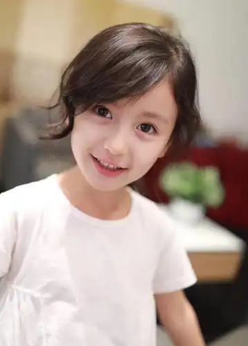 宝宝红脸蛋并非可爱,宝妈要注意,帮娃赶走苹果脸这几点很重要