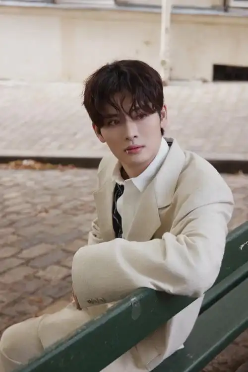 力丸rikimaru超话9515#百变时装周丸家#漫步流动的街头,保存@力丸