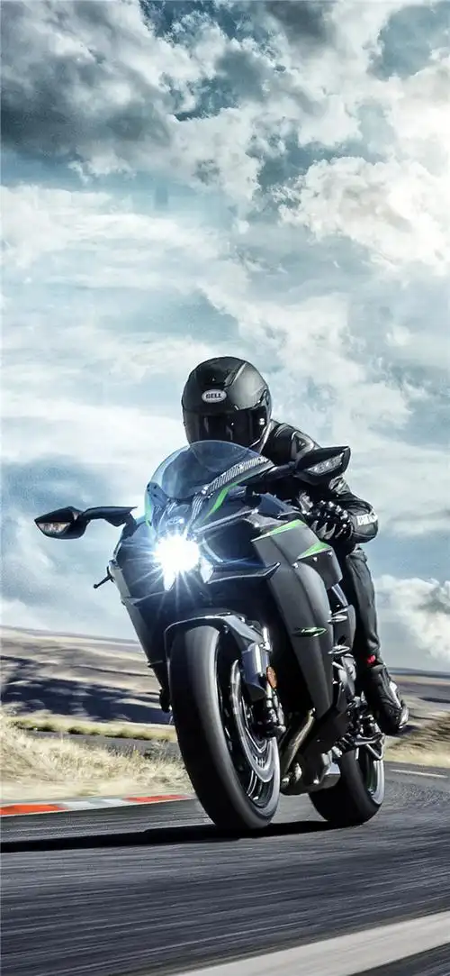 川崎摩托6月壁纸