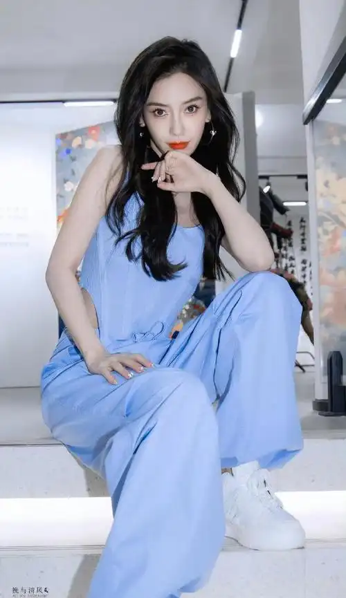 元气十足又一波angelababy美照释出