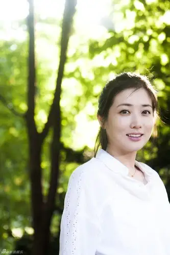 高清组图:新浪娱乐对话韩国女演员崔贞媛_高清图集_新浪网