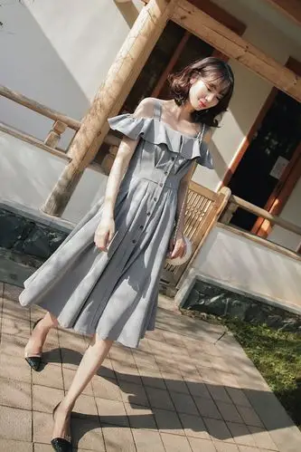 露肩一字肩连衣裙女夏季吊带裙子chic复古千鸟格高腰a字裙潮