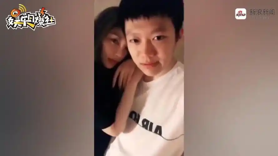 pgone回应视频系去年所拍与李小璐患难见真情