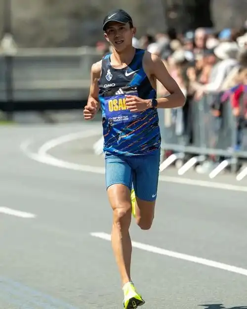 2024波士顿马拉松莱马一骑绝尘夺冠前半程超世界纪录