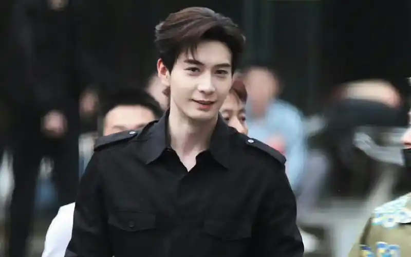 【陈星旭】黑西装又来了