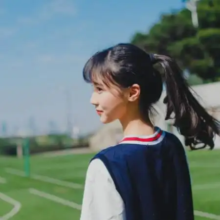 清纯马尾姑娘_小清新女生头像图片_扣扣居