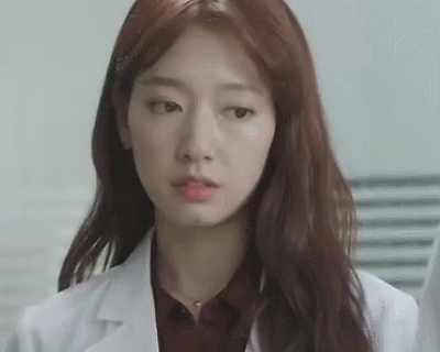 朴信惠迷人原来是美男啊继承者们gif动图_动态图_表情包下载_soogif