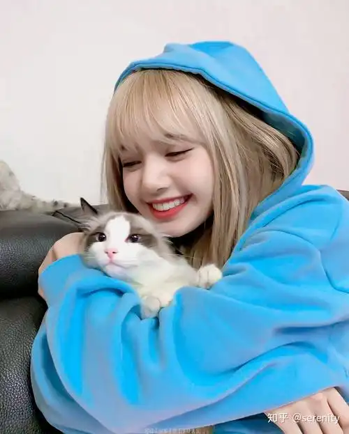 lisa为什么那么可爱a