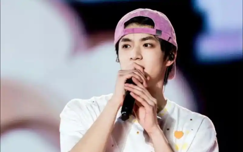 刘耀文恋情曝光?