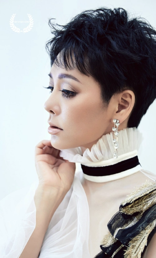 明星宁静最新风尚大作