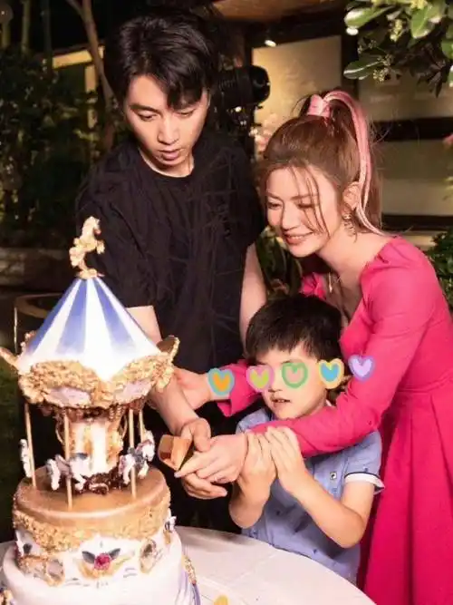 陈妍希晒和陈晓的北京豪宅,精致如样板间,网友:她自己设计的_客厅