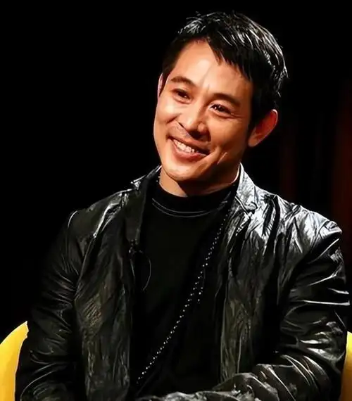 回顾李连杰后事一切从简不立碑也不办丧事树葬海葬都无所谓