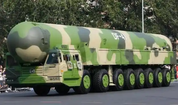 发射一枚东风41洲际导弹,要多少钱?算了一下,小国根本玩不起!