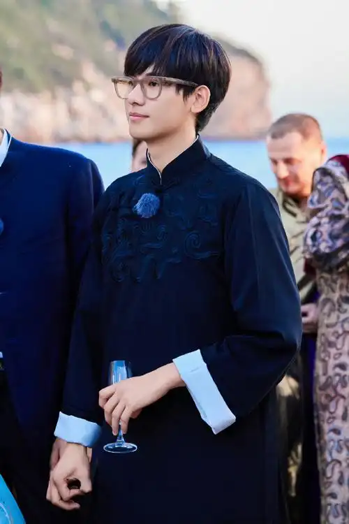 胡先煦出演天下霸唱男主##胡先煦有案真探