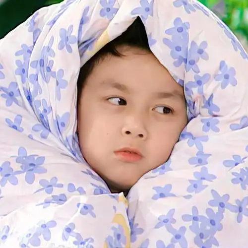 815吴磊小时候头像