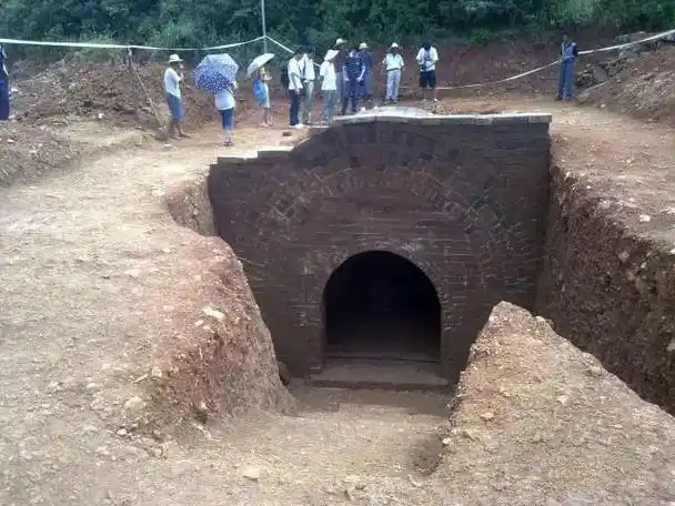 南京出土明朝古墓挖出一张图纸专家激动这下外国人没话说了