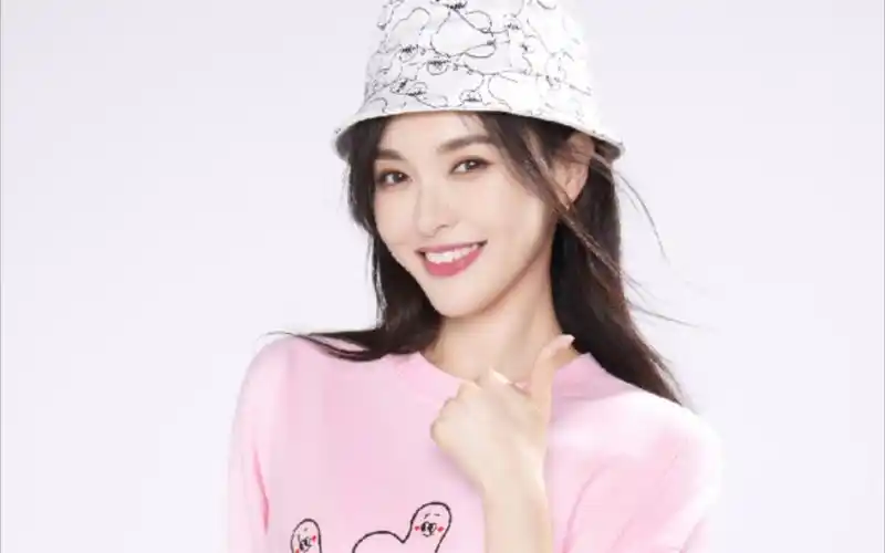 【唐嫣】代言 epyaying雅莹 时尚服饰