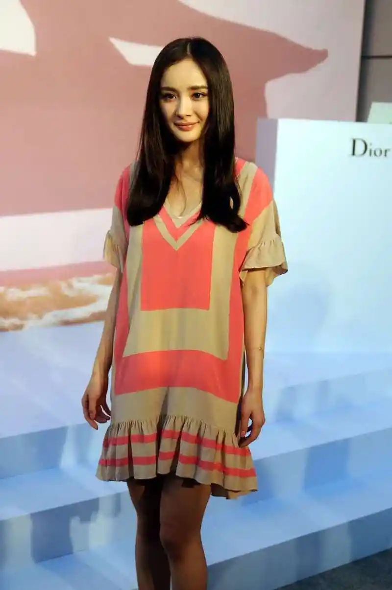 杨幂刚出道时好漂亮啊!