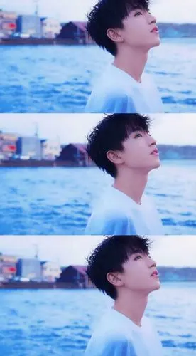 王俊凯三格壁纸呦