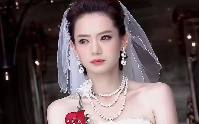 我心中最适合短发的女生!#戚薇#你是不是忘了说爱我