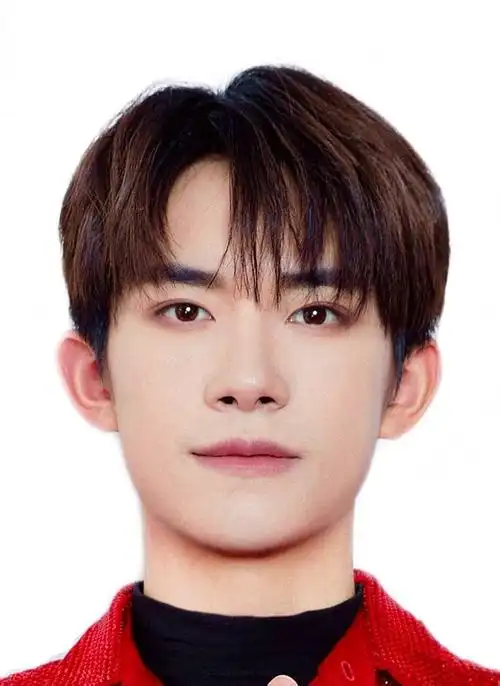 易烊千玺证件照,清爽帅气又酷又正