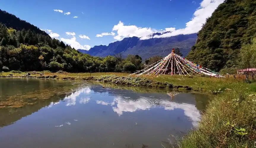 易立德2020丹巴乘风破浪,2021我们携手拼搏再相聚