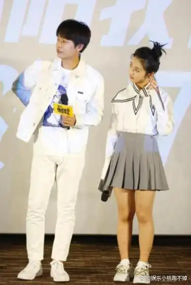 演技看哭冯小刚,让张国强不敢对戏,张子枫凭啥成为大佬们团宠?