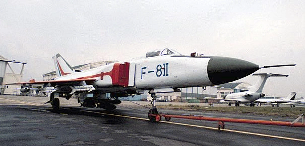 霹雳11最初靶试,国产战机配意大利原装导弹,射程仅有5公里远