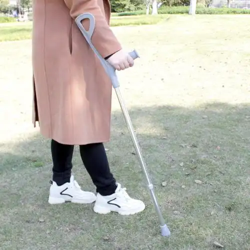 厂家批发腋下拐多档位 可调节伸缩 防滑铝合金f拐杖 助行器