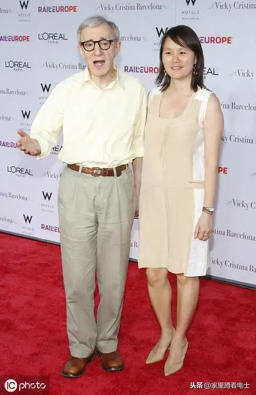 导演伍迪.艾伦携小35岁妻子现身,用22年婚姻回应争议爱情