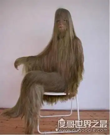 她的体毛多到什么地步呢?