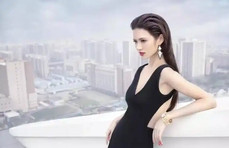 大背头是发型的一种.