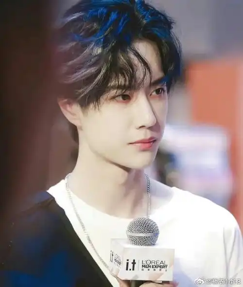 王一博cos低俗小说文森特##白玉兰 王一博