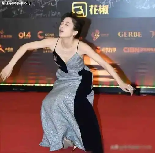 娱乐圈名场面刘涛衣服滑落蔡依林最尴尬的一次
