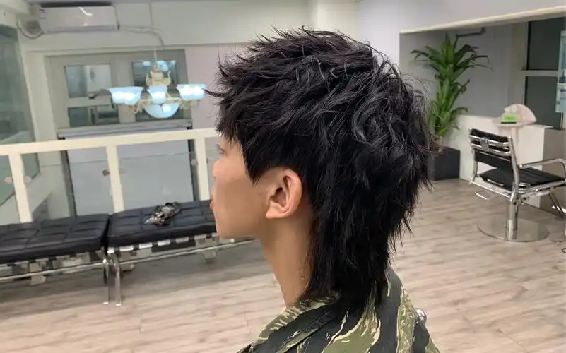 男生女生都能留的淄鱼头,超酷狼尾发型,帅到没朋友!get修剪造型教程