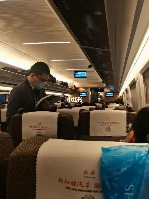 卷在高铁路上_高铁_生活记录_日常片段_随手拍