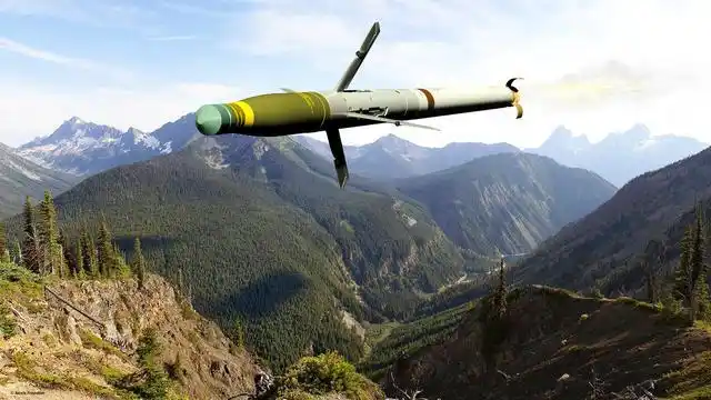 历时12年,美国车载激光制导导弹终于问世,到底有多牛?