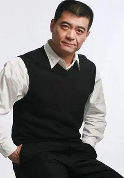 王新军和前妻唐静为什么离婚原因 王新军现任老婆秦海璐个人资料