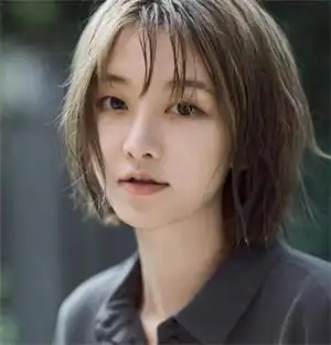 2023短碎发发型女,既要瘦脸又要减龄还不来试试吗?_短发_女生发型大全
