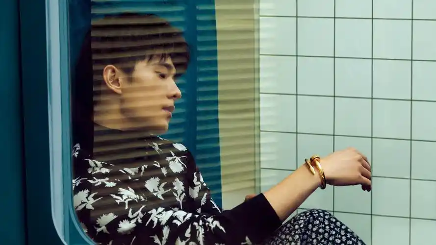 杨洋帅哥明星风尚壁纸10