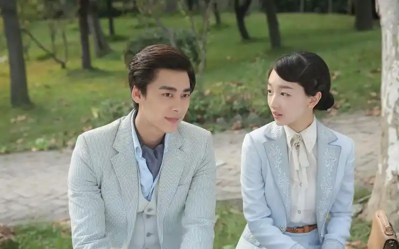 【李易峰】x【周冬雨】【深碧】倾成之恋_哔哩哔哩 (゜-゜)つロ 干杯