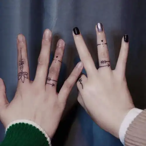 情侣手指纹身(天予刺青·火龙_纹身吧社区 - 纹身大咖