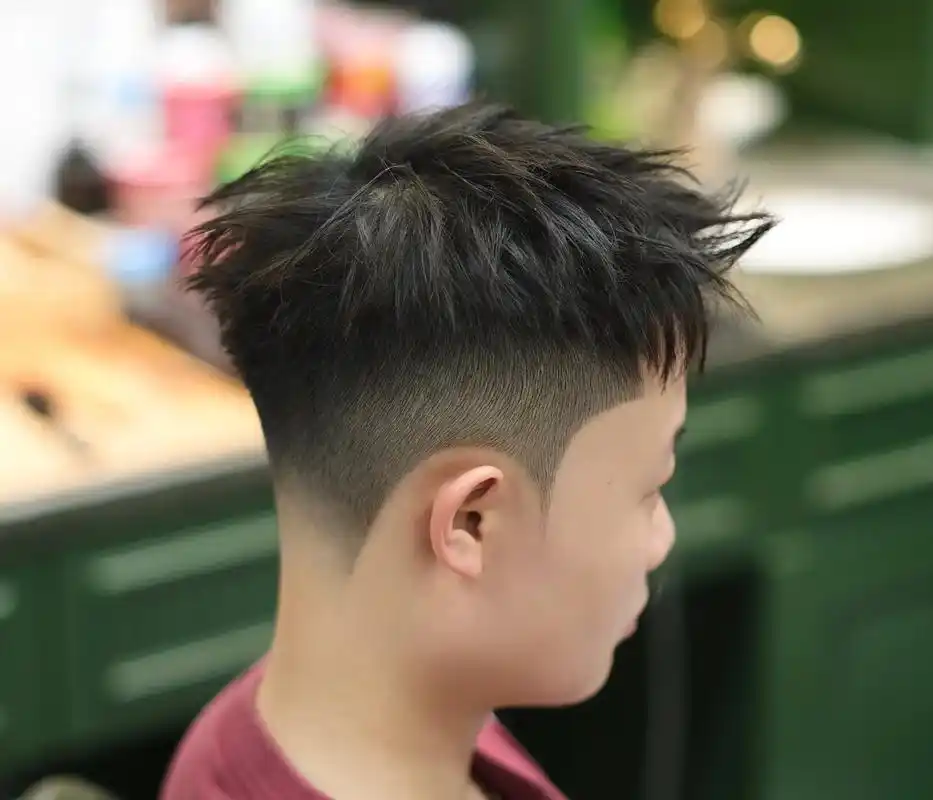 前刺发型 #男生夏天发型推荐 #美式渐变 #南宁理发店