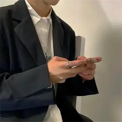 个性男头像成熟稳重图片