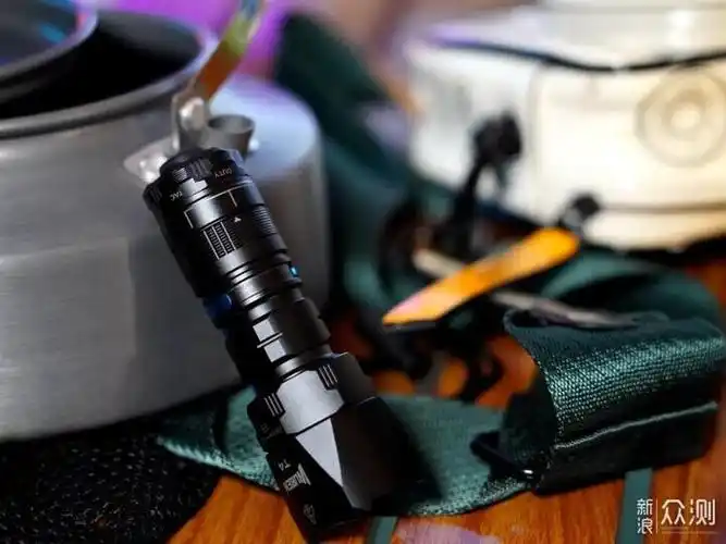 务本t4便携战术手电筒体验分享