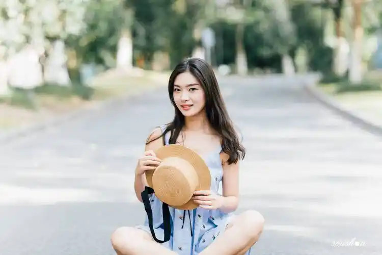 原创单人人像拍照记住12个拍照姿势动作拍照看起来自然舒服好看