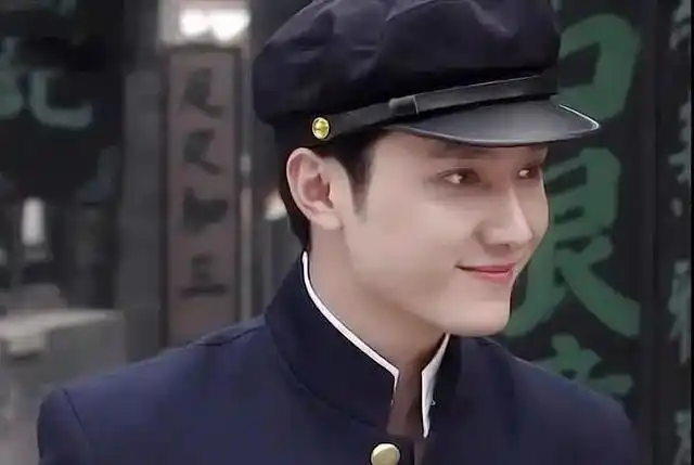 冯绍峰早期颜值被低估,高中时就是校草,放现在能c位出道_手机搜狐网